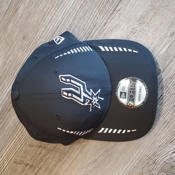New Era 9Forty NBA San Antonio Spurs Baseball Hat OSFM - Picture 1 of 5